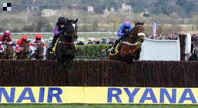 Cheltenham Gold Cup se čtveřicí favoritů